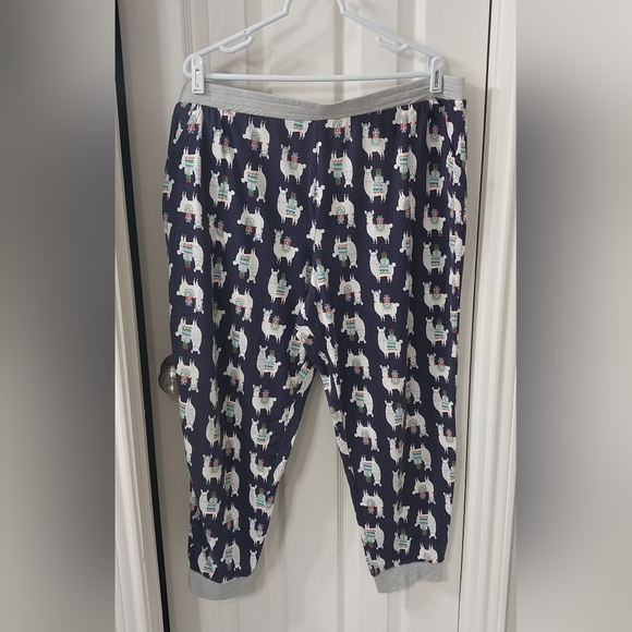 Cuddl Duds Women's Christmas Llama Pajama Set - Picture 3 of 7